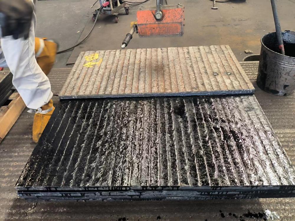 海外CR7C3耐磨板 双金属复合耐磨板